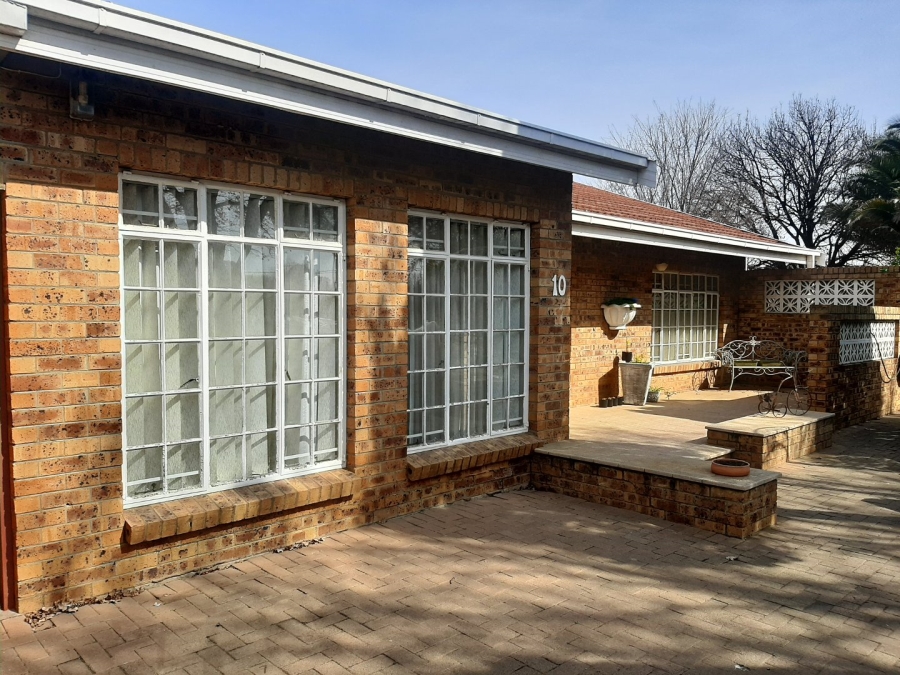 3 Bedroom Property for Sale in Uitsig Free State